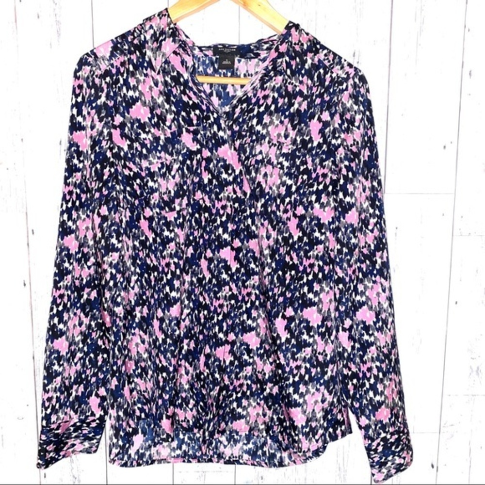 Ann Taylor 6 pink black blouse abstract summer light weight